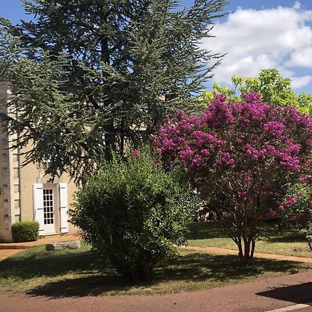 مبيت وإفطار The Cool Lounge A Coulonges - Charente المظهر الخارجي الصورة