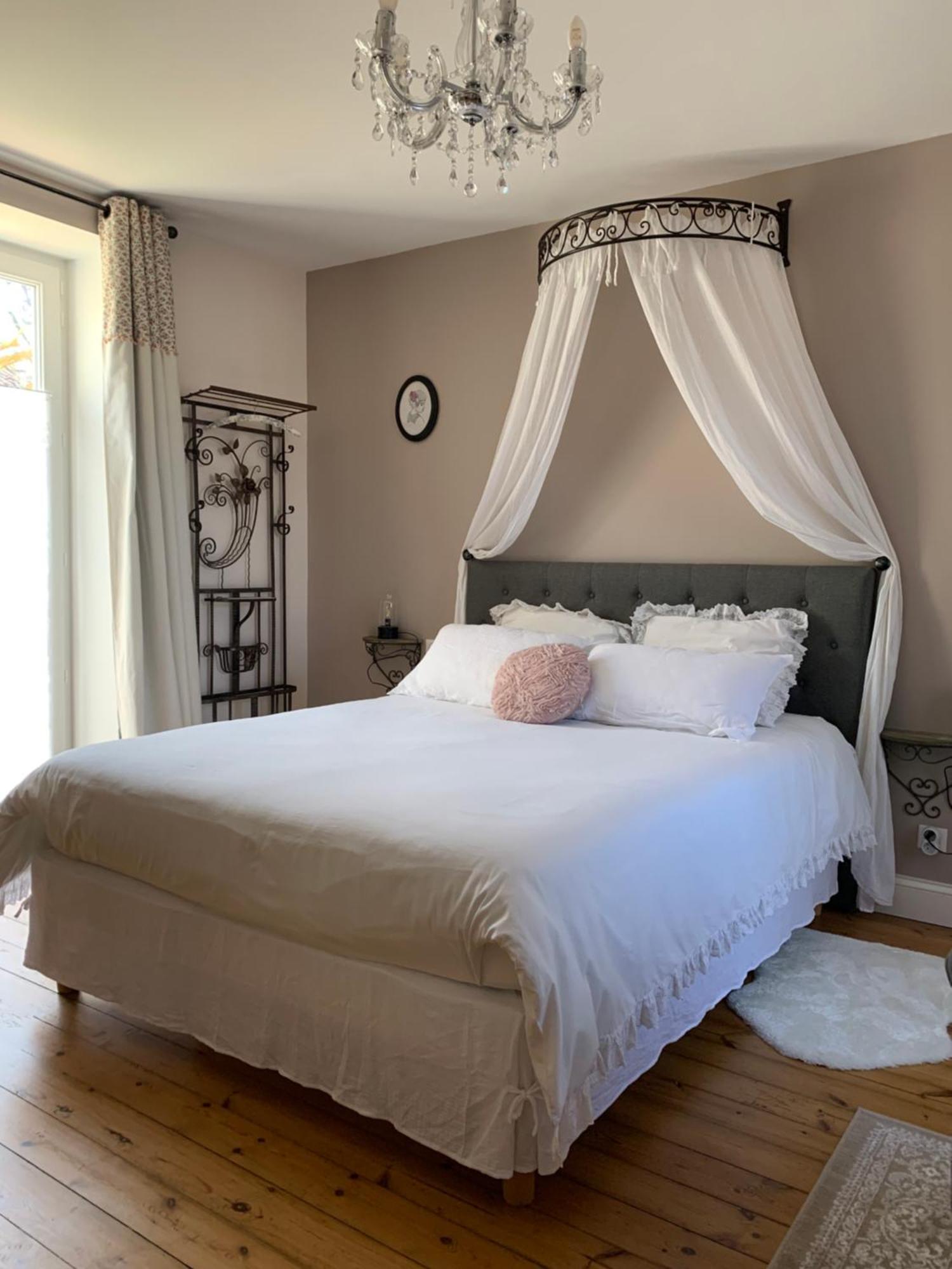 مبيت وإفطار The Cool Lounge A Coulonges - Charente المظهر الخارجي الصورة