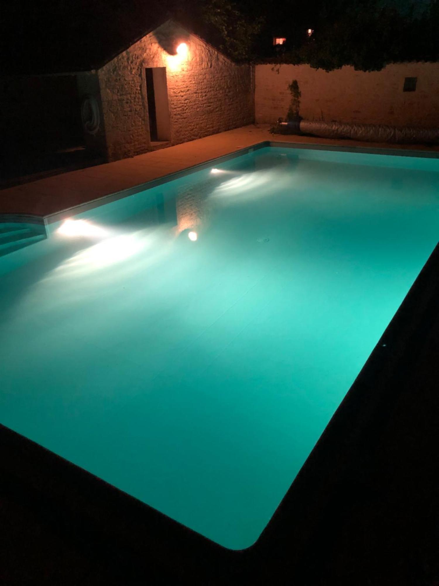مبيت وإفطار The Cool Lounge A Coulonges - Charente المظهر الخارجي الصورة