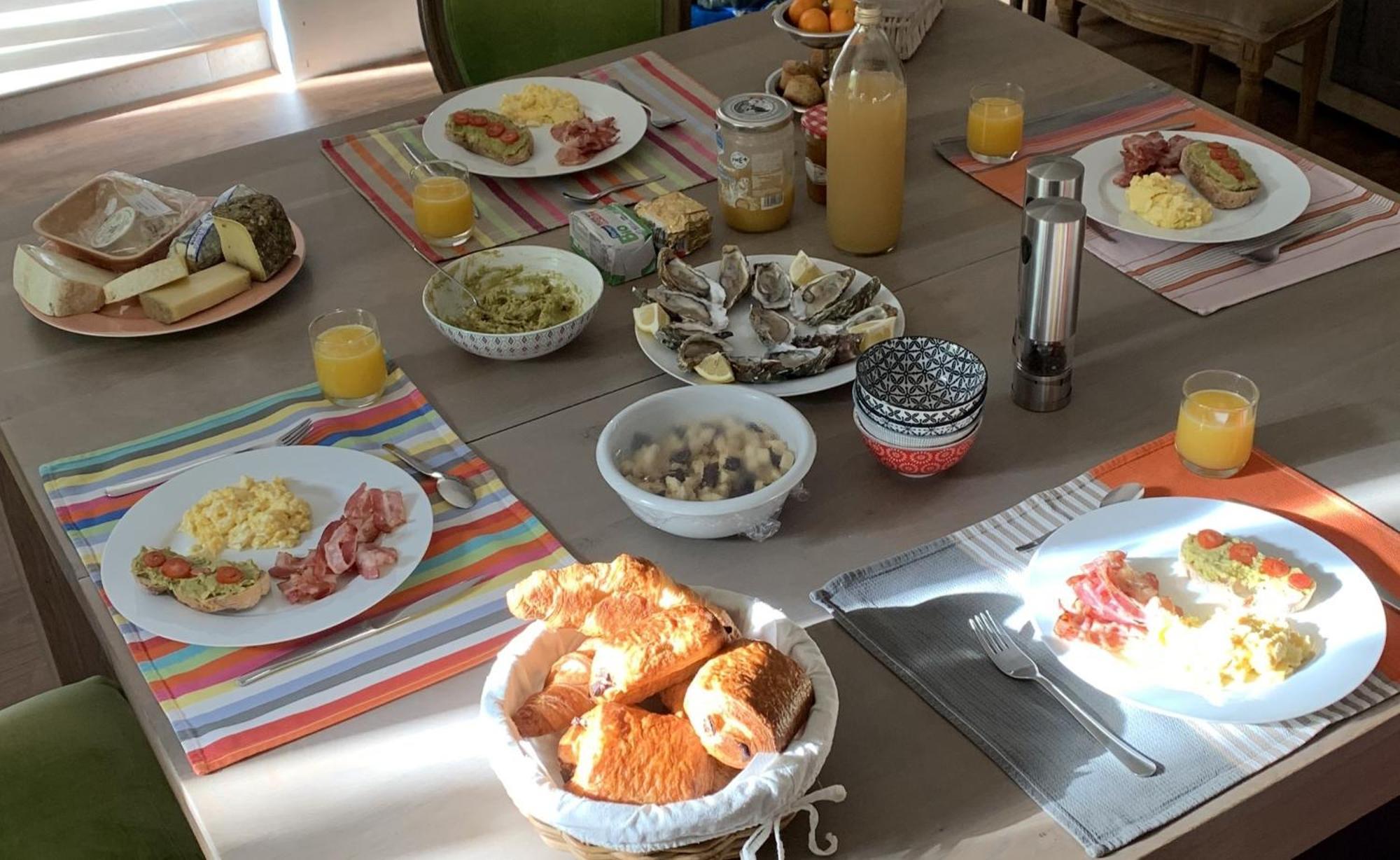 مبيت وإفطار The Cool Lounge A Coulonges - Charente المظهر الخارجي الصورة